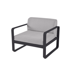 Sessel Bellevie von Fermob mit Stoff in Flannelgrau und Gestell in Anthrazit