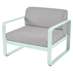 Sessel Bellevie von Fermob mit Stoff in Flannelgrau und Gestell in Minze