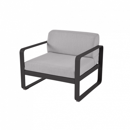 Sessel Bellevie von Fermob mit Stoff in Flannelgrau und Gestell in Lakritze