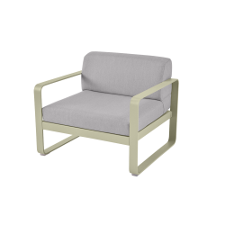 Sessel Bellevie von Fermob mit Stoff in Flannelgrau und Gestell in Lindgrün