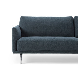 Sofa Bellice von Leolux Wohndesign Berlin schmale Armlehne ohne Kissen