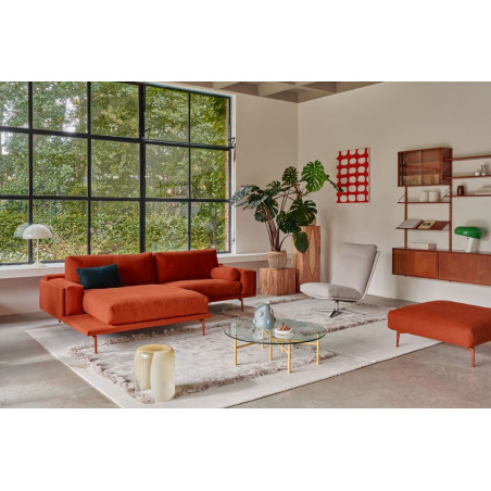 Sofa Bellice von Leolux Wohndesign Berlin Anbausofa Recamiere Hocker flache breite Armlehne Stoff rot