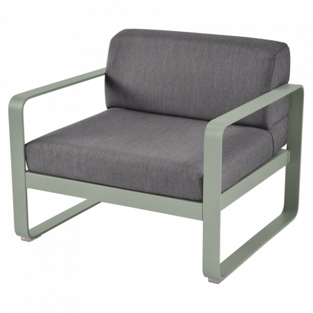 Sessel Bellevie von Fermob mit Stoff in Graphitgrau und Gestell in Kaktus