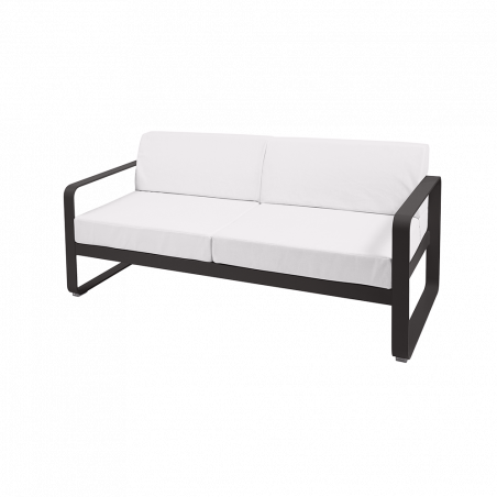 Sofa Bellevie von Fermob mit Stoff in Weißgrau und Gestell in Lakritze