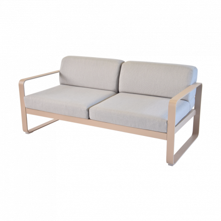 Sofa Bellevie mit abnehmbarem Polster aus mittelgrauem Stoff von Fermob und Gestell in Muskat