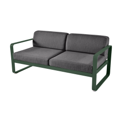 Sofa Bellevie von Fermob mit Stoff in Graphitgrau und Gestell in Zederngrün