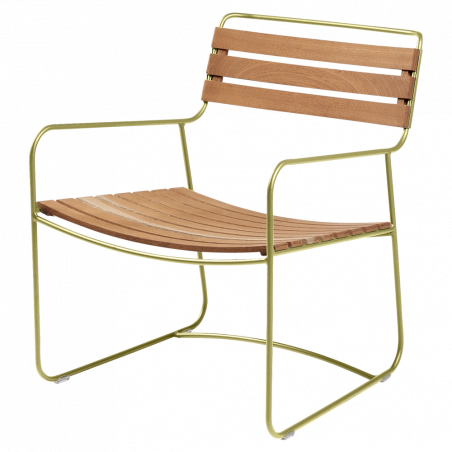 Metall Sessel Surprising mit Holzlattung aus Teak von Fermob und Gestell in Lindgrün