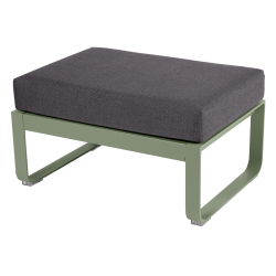 Hocker Bellevie von Fermob mit Polster in Graphitgrau und Untergestell in Kaktus