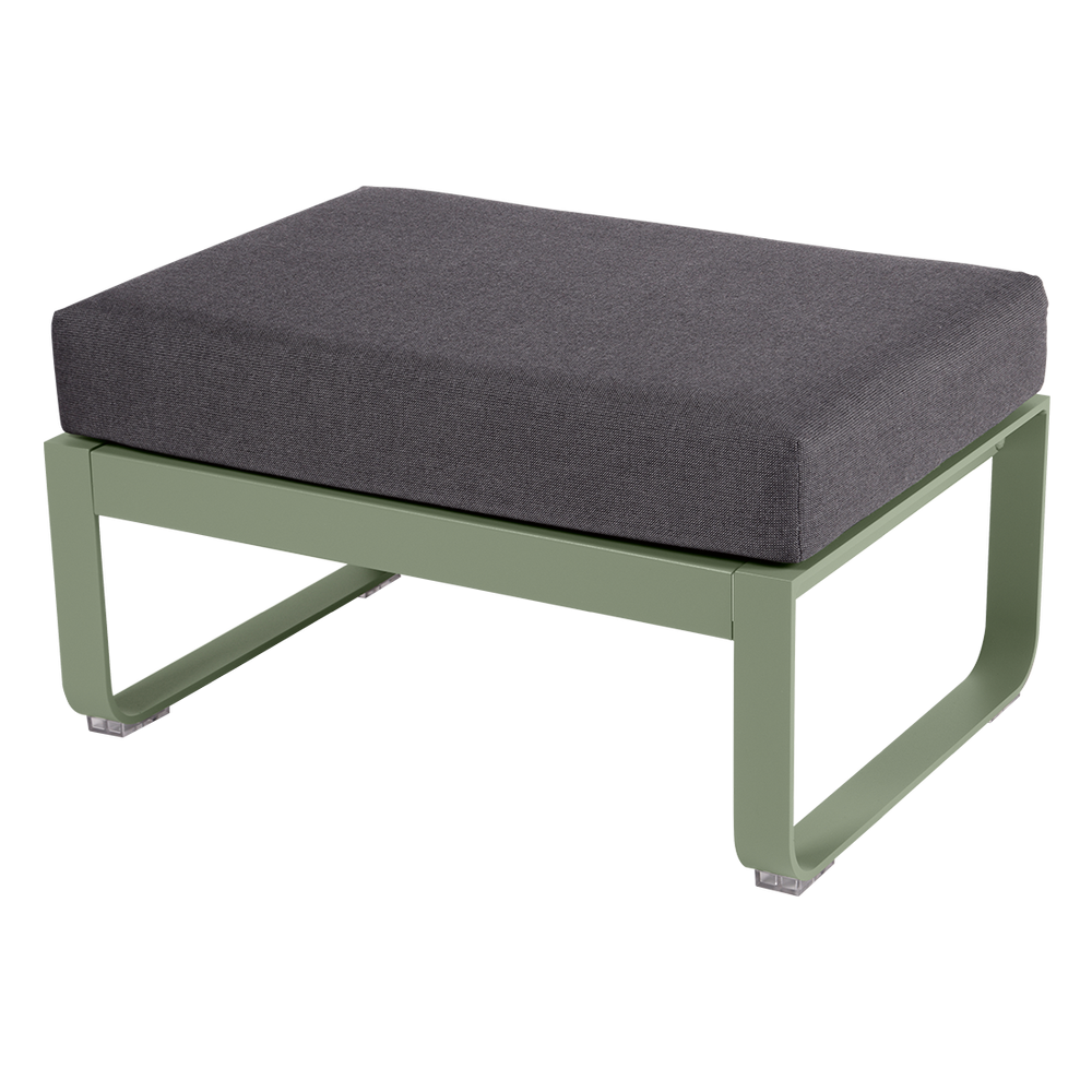 Hocker Bellevie von Fermob mit Polster in Graphitgrau und Untergestell in Kaktus