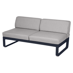 Outdoorsofa Bellevie von Fermob mit Bezug in Flannelgrau und Gestell in Abyssblau