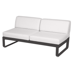 Outdoorsofa Bellevie von Fermob mit Bezug in Grauweiß und Gestell in Anthrazit