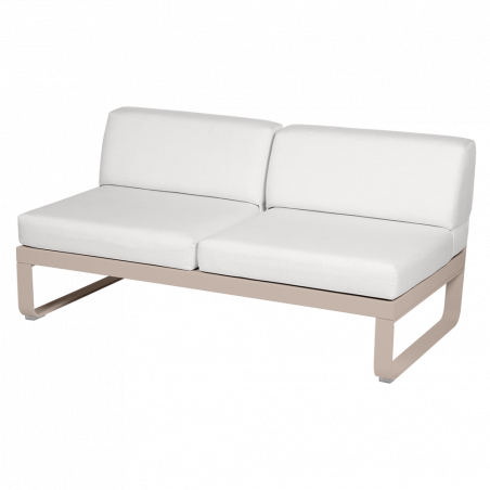 Outdoorsofa Bellevie von Fermob mit Bezug in Grauweiß und Gestell in Muskat