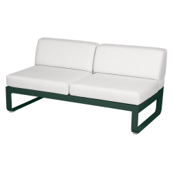 Outdoorsofa Bellevie von Fermob mit Bezug in Grauweiß und Gestell in Zederngrün