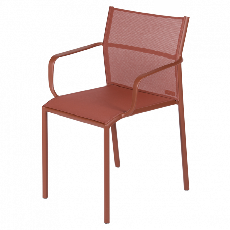 Stuhl Cadiz mit Armlehnen von Fermob in Ocker
