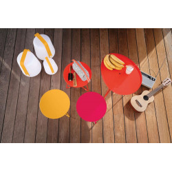 Beistelltisch Cocotte von Fermob mit Lampe Balad
