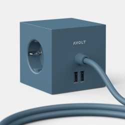 Praktische Steckdose Square 1 von Avolt in Ocean Blue