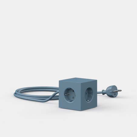 Praktische Steckdose Square 1 von Avolt in Ocean Blue