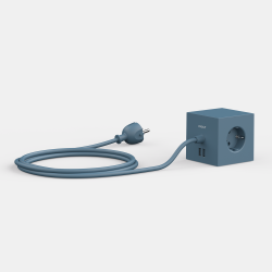 Praktische Steckdose Square 1 von Avolt in Ocean Blue
