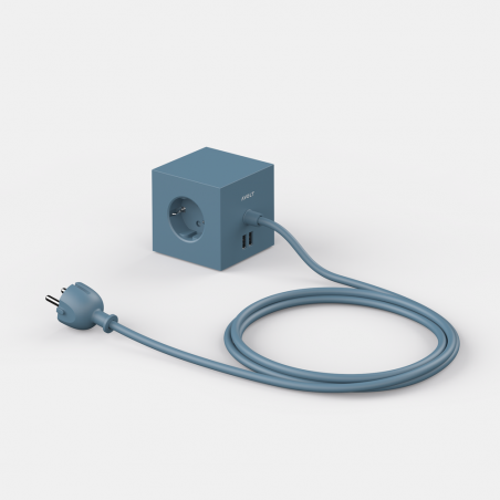 Praktische Steckdose Square 1 von Avolt in Ocean Blue
