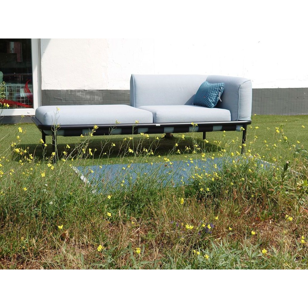 Dock Emu Sofa Front
