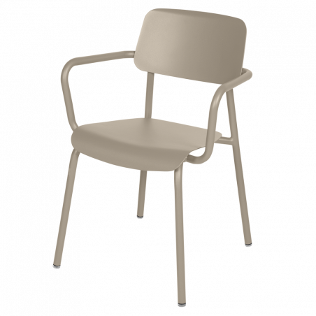 Stapelbarer Stuhl Studie mit Armlehne aus Aluminium von Fermob