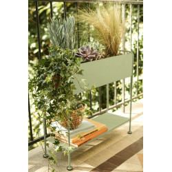 Farbiger Blumenkasten Picolino für Außen von Fermob