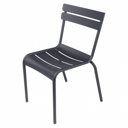 Stapelbarer Stuhl Luxembourg aus Aluminium von Fermob in Anthrazit/Schwarz