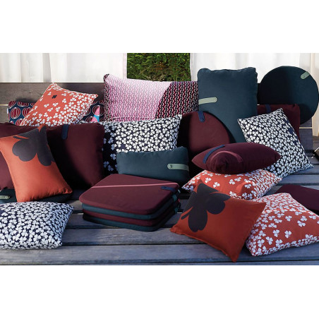 Kissen Color Mix 41 x 38 cm von Fermob für Serie Luxembourg wetterfest mit Gummiband