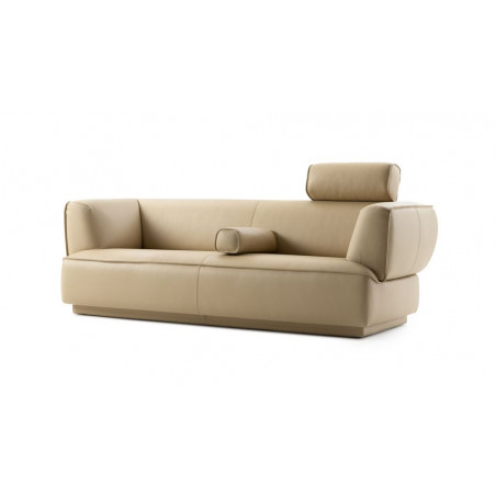 sofa Loya Leolux wohndesign berlin sofa leder hell mit Nackenrolle kissen frontal