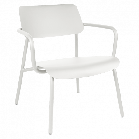 Tiefer Sessel Studie wohndesign Berlin baumwollweiß