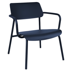 Tiefer Sessel Studie wohndesign Berlin Abyss blau