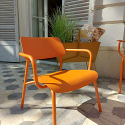 Tiefer Sessel Studie wohndesign Berlin im wintergarten