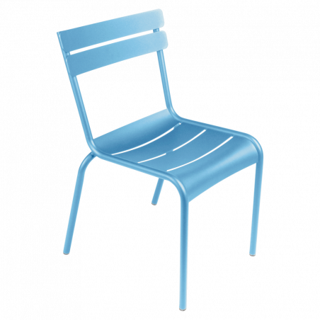 Stapelbarer Stuhl Luxembourg aus Aluminium von Fermob in Maya-Blau