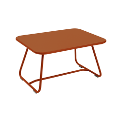 Leichter Tisch Sixties von Fermob in kandierte orange