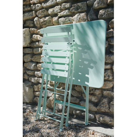 Wetterfester Tisch aus der Reihe Bistro von Fermob in 117cm x 77cm