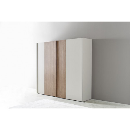 Kleiderschrank Mira + von Sudbrock