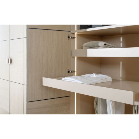 Kleiderschrank Mira + von Sudbrock
