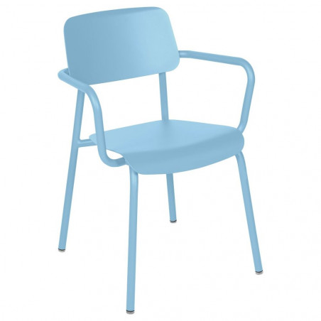 Sessel Studie Fermob mit Armlehnen in MAya Blau