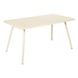 Wetterfester Tisch Luxembourg aus Aluminium von Fermob in Latte-Beige