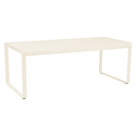 Leichter Esstisch Bellevie mit 196cm Länge von Fermob in Latte-Beige