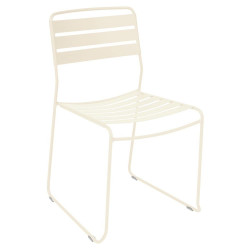 Metallstuhl Surprising von Fermob in Latte Beige