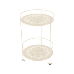 Beistelltisch Guinguette von Fermob mit Lochmuster in Latte Beige