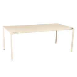 Tisch Calvi in 195cm x 95cm von Fermob in Latte Beige