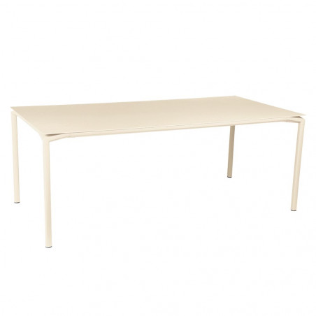 Tisch Calvi in 195cm x 95cm von Fermob in Latte Beige