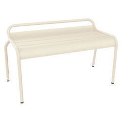 kleine Bank Luxembourg ohne Rückenlehne von Fermob wohndesign berlin LAtte Beige