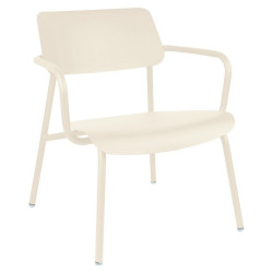 Tiefer Sessel Studie wohndesign Berlin  Latte beige